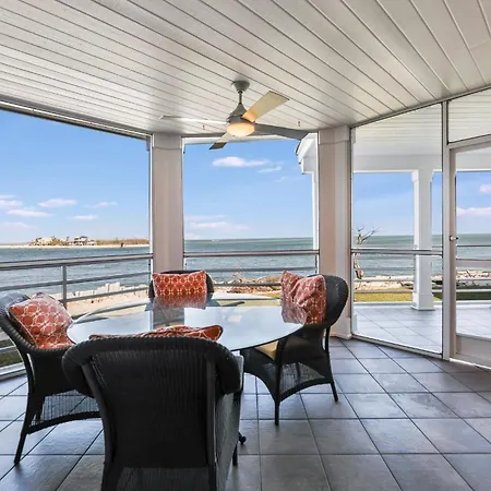 South Seas Lands End 1617 Apartment